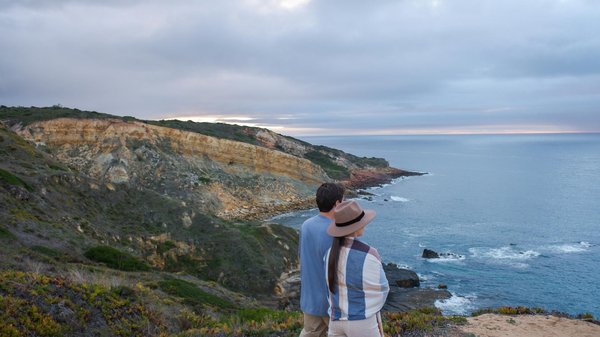 Quels sont les équipements nécessaires pour un camping en région de glaciers en été?